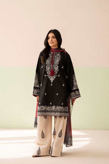 Siyah Nigar – 3 Piece Embroidered Lawn Suit