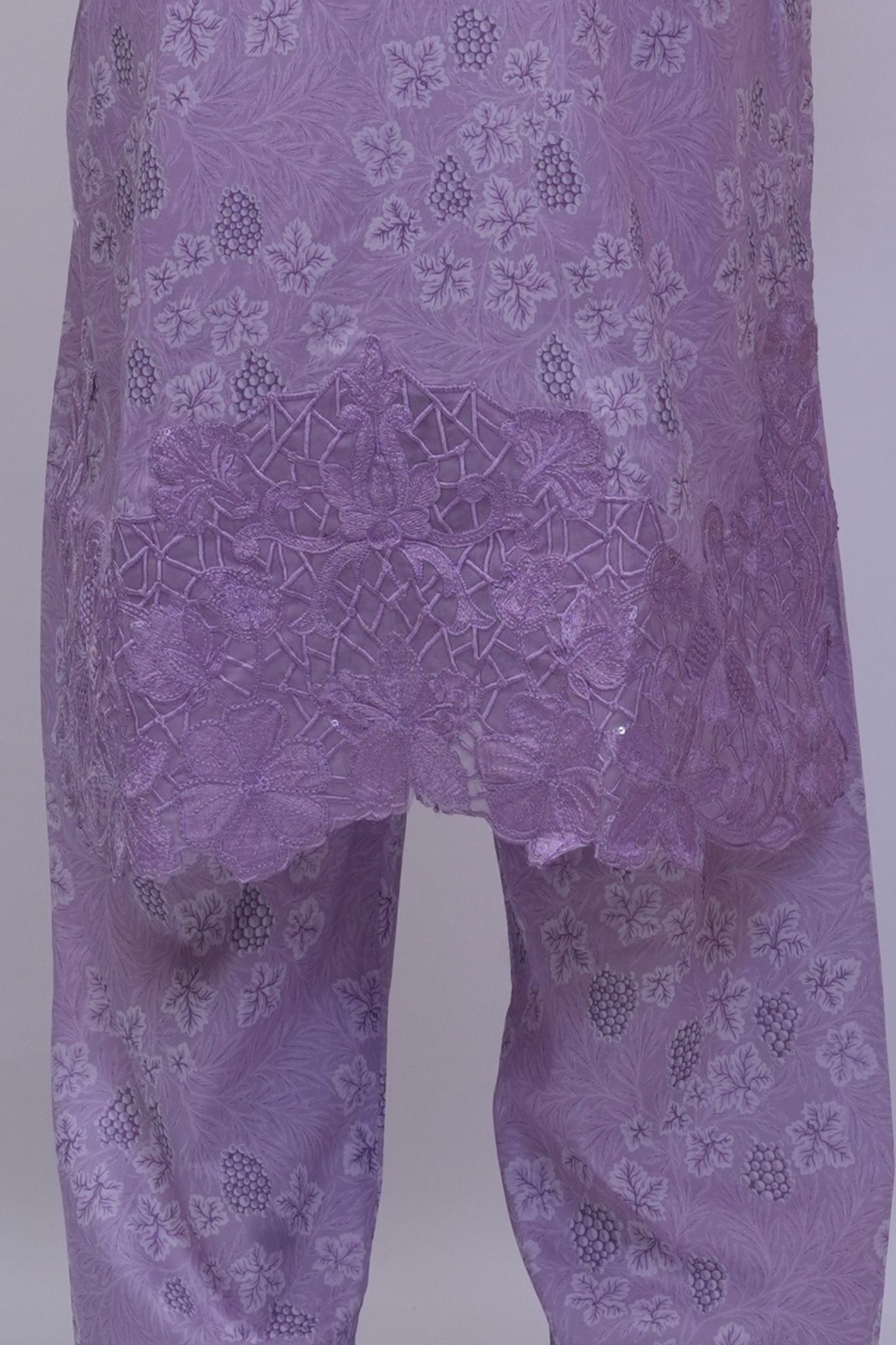 Lilac Floral Shiffli Embroidered 3-Piece Stitched Suit