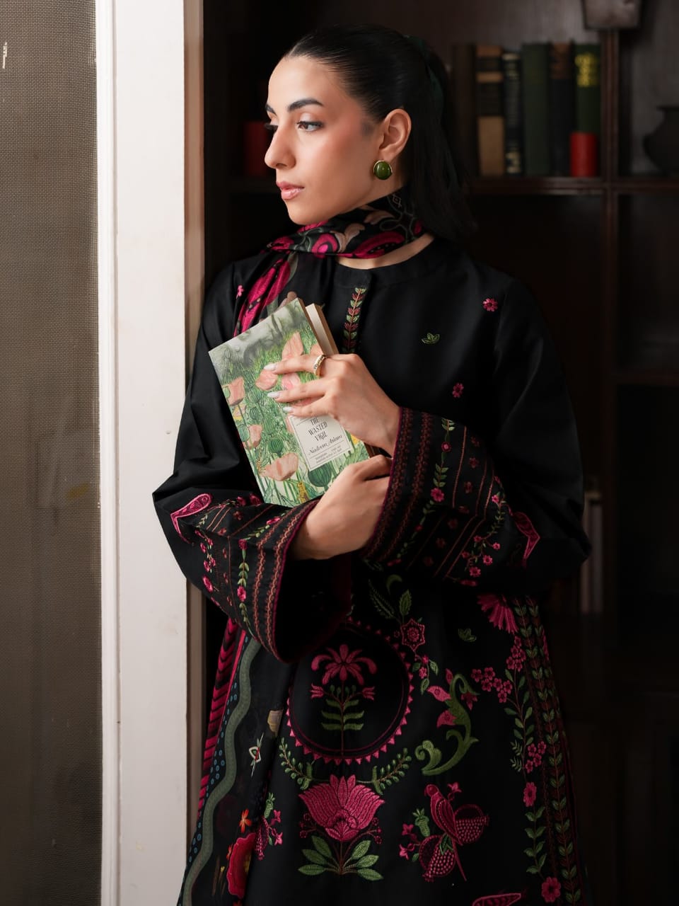 Gul-e-Siyah (3-Piece Embroidered Premium Cotton Suit)
