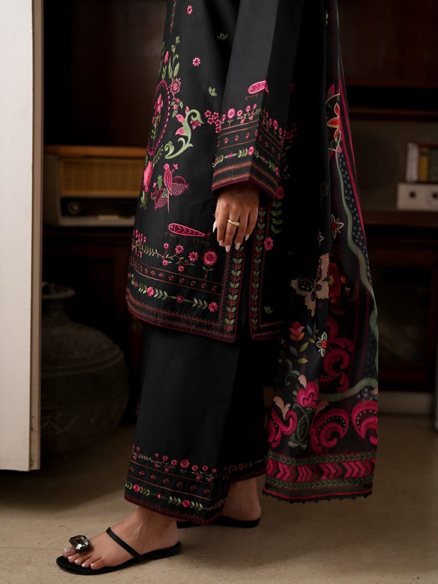 Gul-e-Siyah (3-Piece Embroidered Premium Cotton Suit)